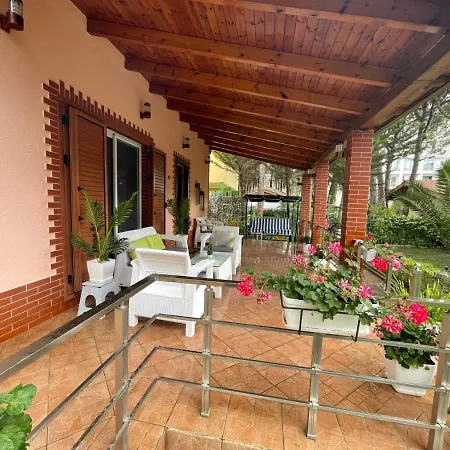 Villa With A Beautiful Garden Golem (Tirana)